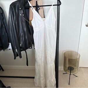 Elegant White Lace Dress